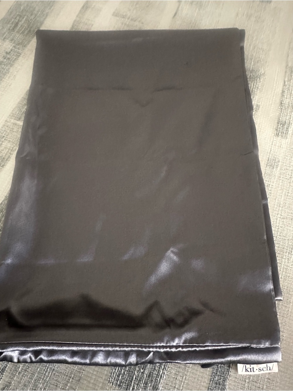 Kitsch pillowcase. New!